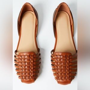 NWOT Woven Flats by JustFab - size 7